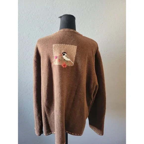 Croft & Barrow patchwork cardigan sweater featuring embroidered nature scenes 2X - Picture 8 of 14